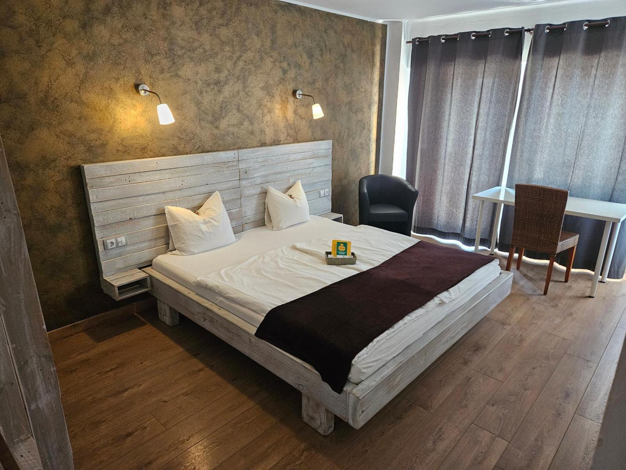 Deluxe Tweepersoonskamer met Zijdelings Uitzicht op Zee